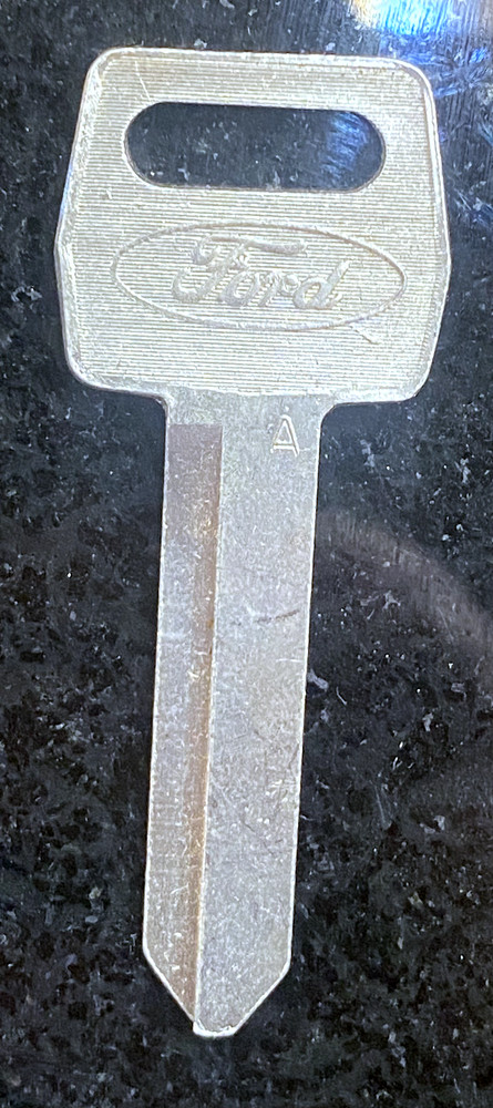 SET 2 ORIGINAL FORD KEY BLANKS H51 H50