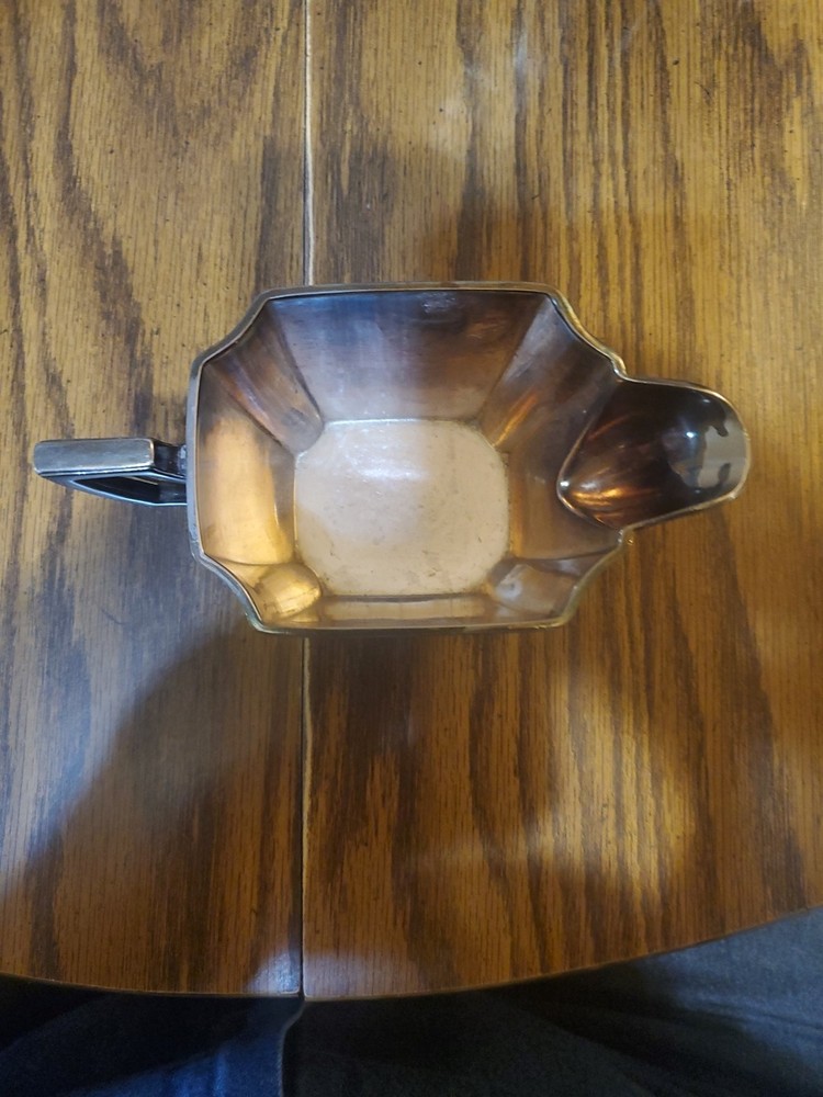 1847 Rogers Bros Tea Set Three-Piece Silver Plate 'Ancestral' Pattern