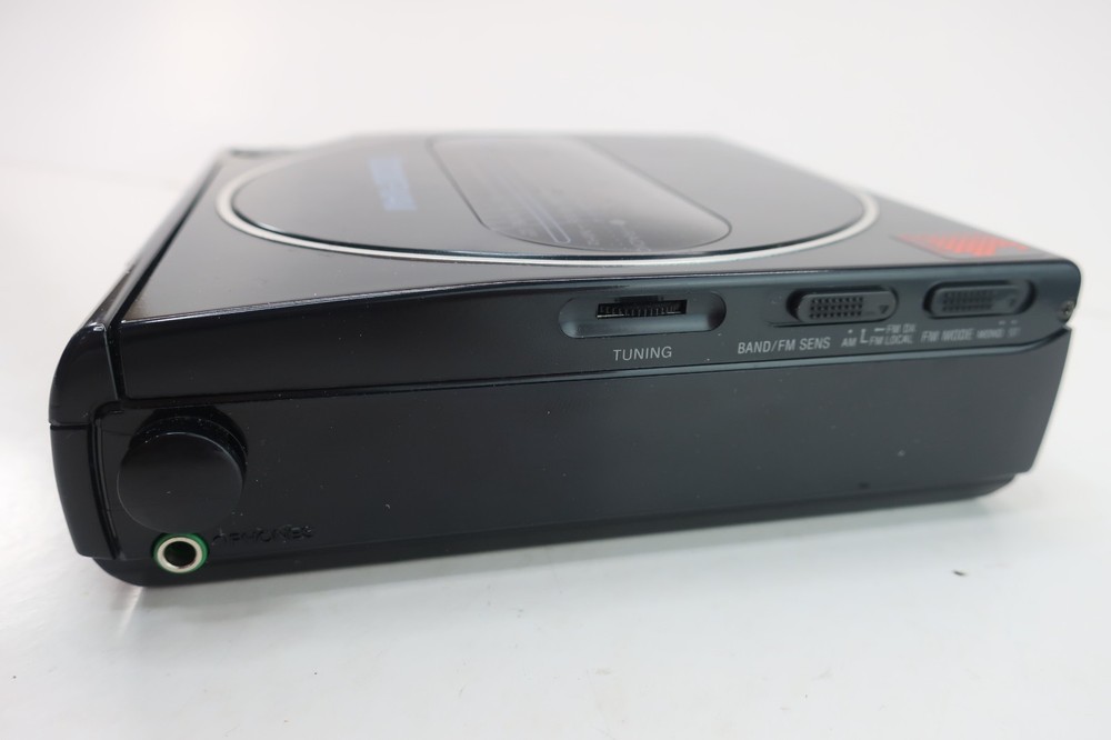 Sony D-T3 Discman FM/AM CD Compact Player - Untested No Battery