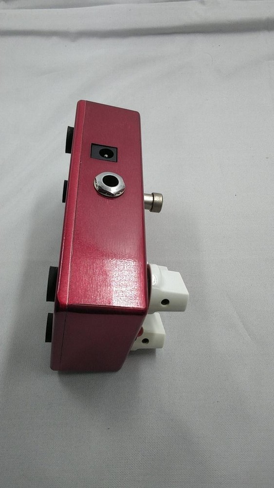 MAD PROFESSOR FIRE RED FUZZ EFFECTOR 540730