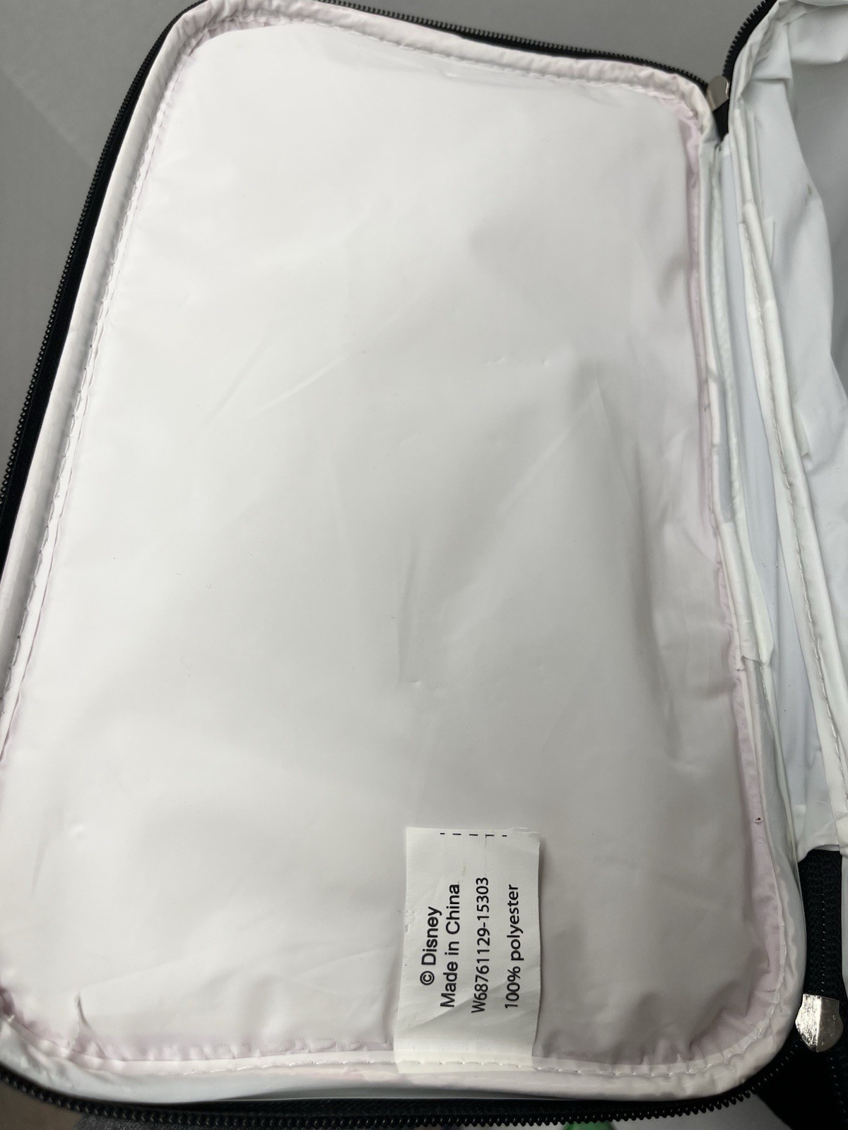 DisneyParks Mickey Mouse Icon Insulated Cooler Adjustable Shoulder Tote Bag NEW