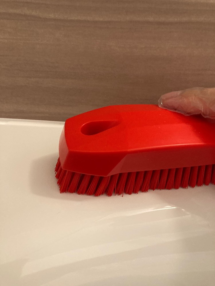 Red BrushScrubMedium7"PP/PBT 3587