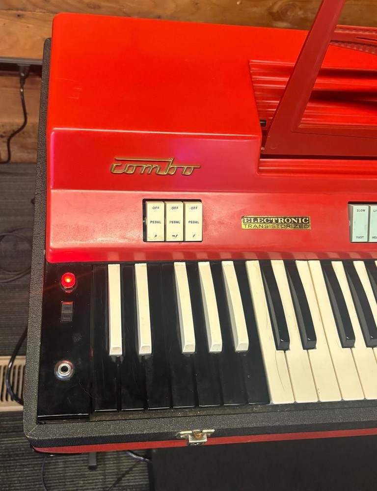 Vintage Farfisa Combo Compact 61-Key Organ CC 23 Compact