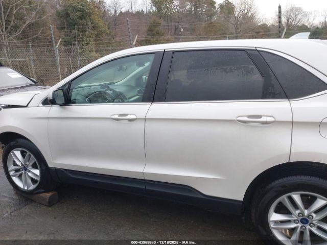 EDGE 2017 Glove Box 4964728