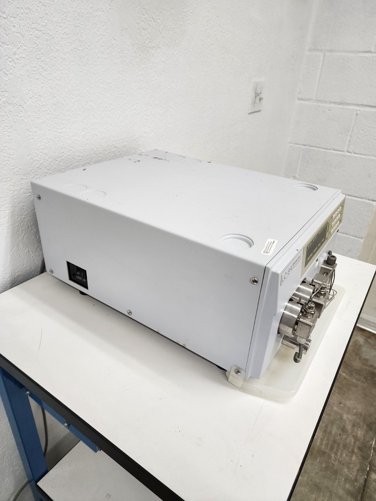 Shimadzu LC-8A Preparative Liquid Chromatography Pump Powers On