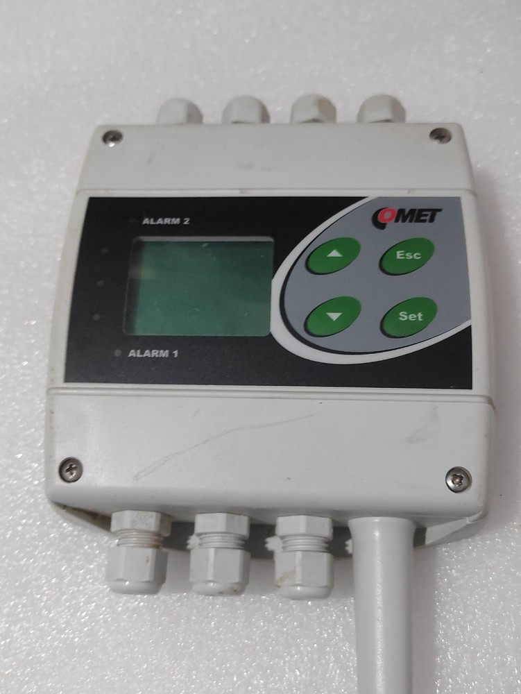 Comet H0430 temperature transmitter and controller
