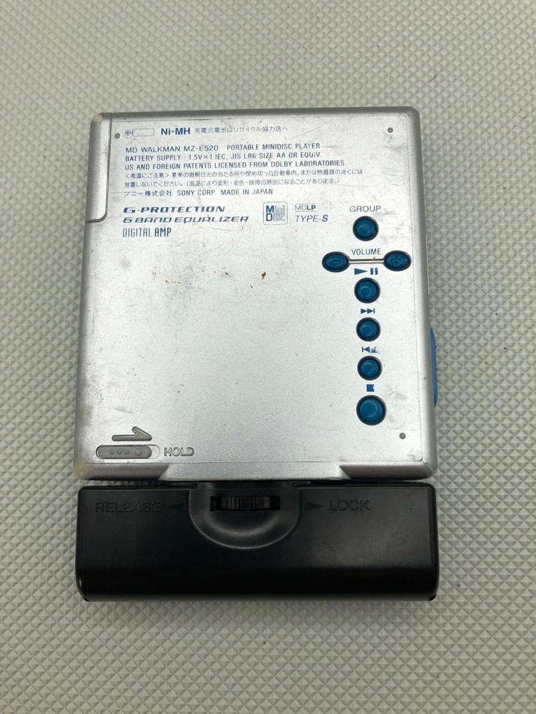 SONY MZ-E520 MD Walkman Player Silver Portable MiniDisc Battery Case Tested