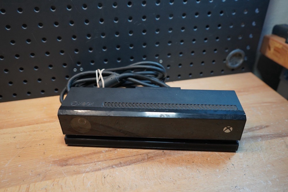 (S) Microsoft Xbox One Kinect Black Sensor Bar OEM Model 1520