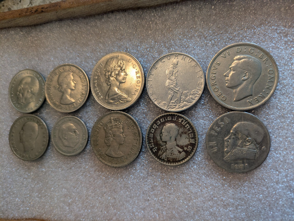 10 misc vintage foreign coins
