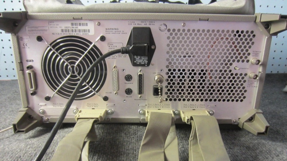 HP 1671D Deep Memory Logic Analyzer (Option 030)