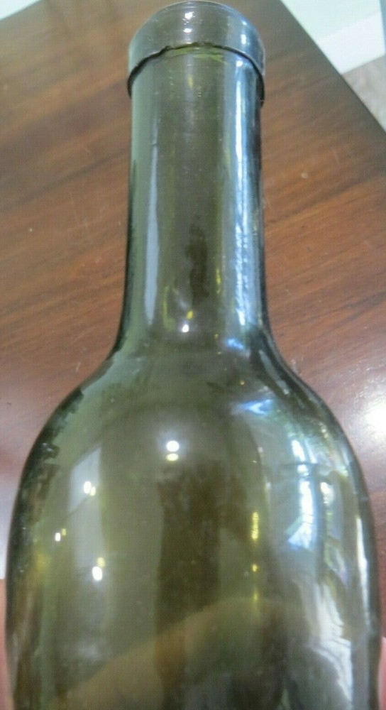 GREEN ANTIQUE BOTTLE DEEP PONTAIL