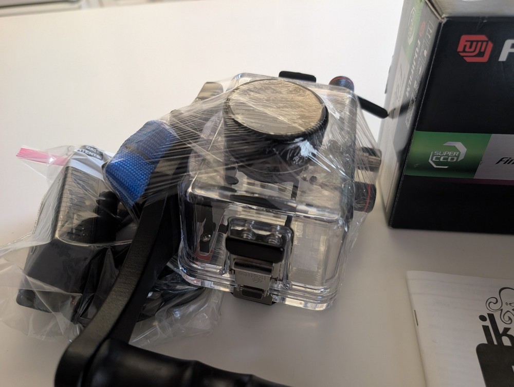 Dive Camera (Fujifilm camera, digital housing, and substrobe)
