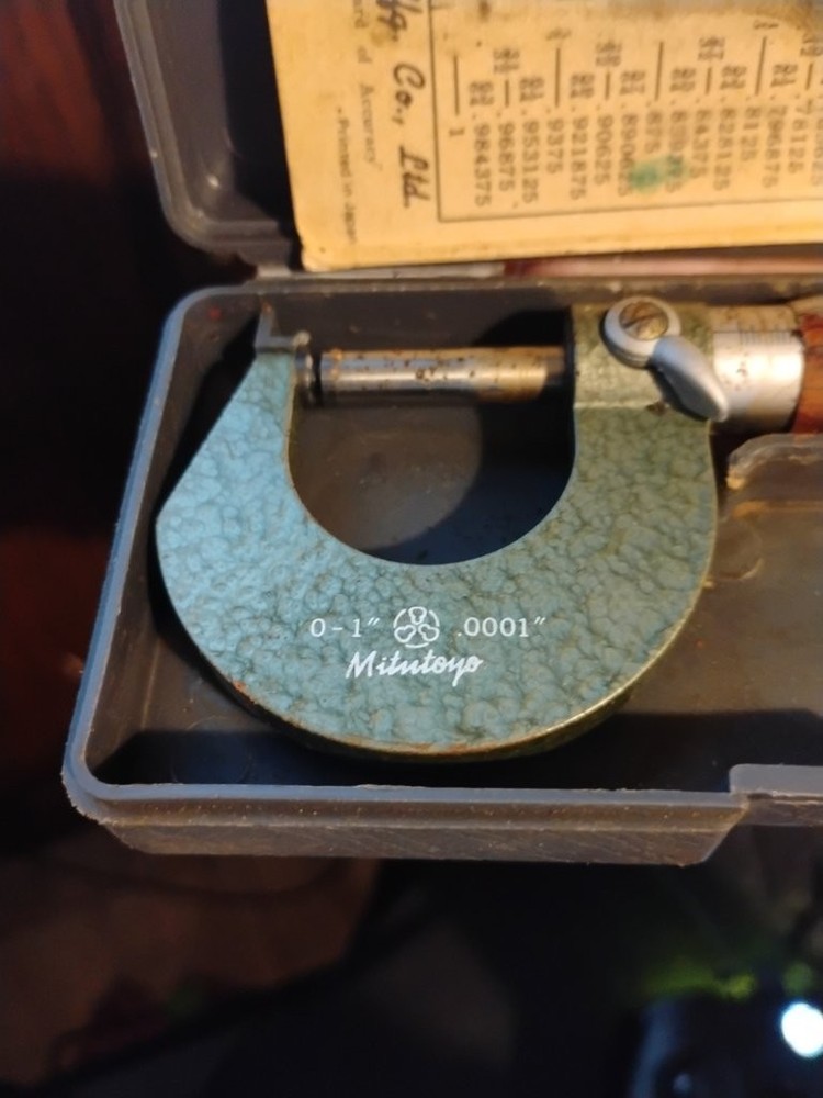 Mitutoyo 0-1 Inch Micrometer with Case