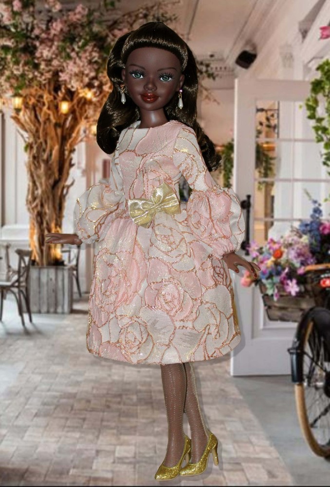 Friends, Doll Clothes Sewing Pattern for 16" Ellowyne Dolls Tonner