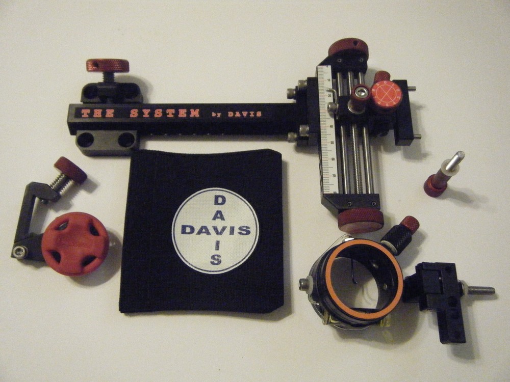 4" DAVIS TARGET SIGHT- Single knob-5.75 -black/red knobs-scope .019 green.