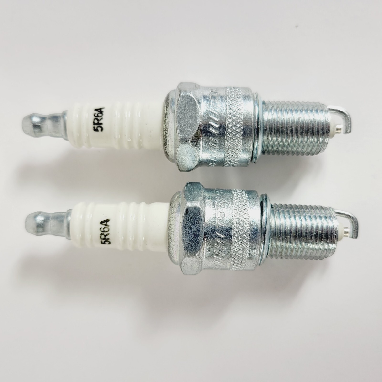 Harley Davidson OEM 78-99 Shovel Head & Evo Spark Plugs 5R6A 32342-04