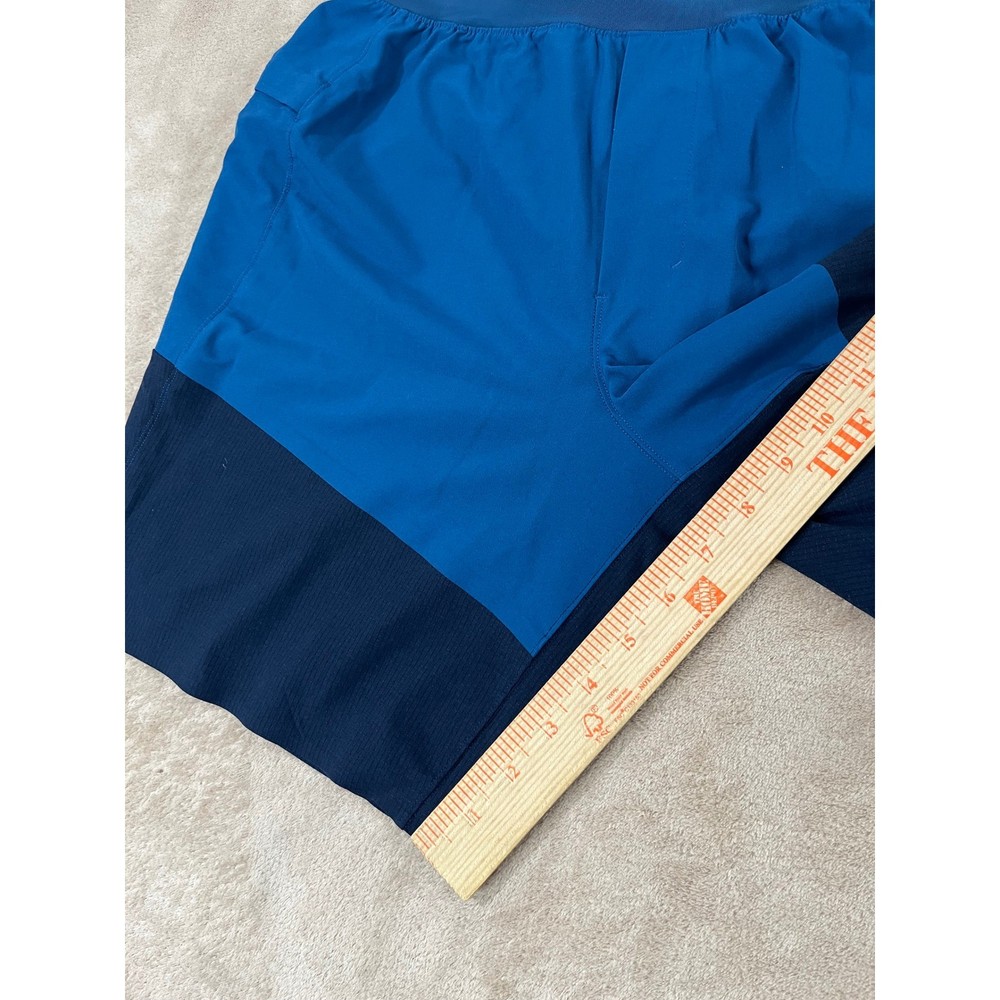 Lululemon T.H.E short Mens size Medium blue Training Athletic Gym