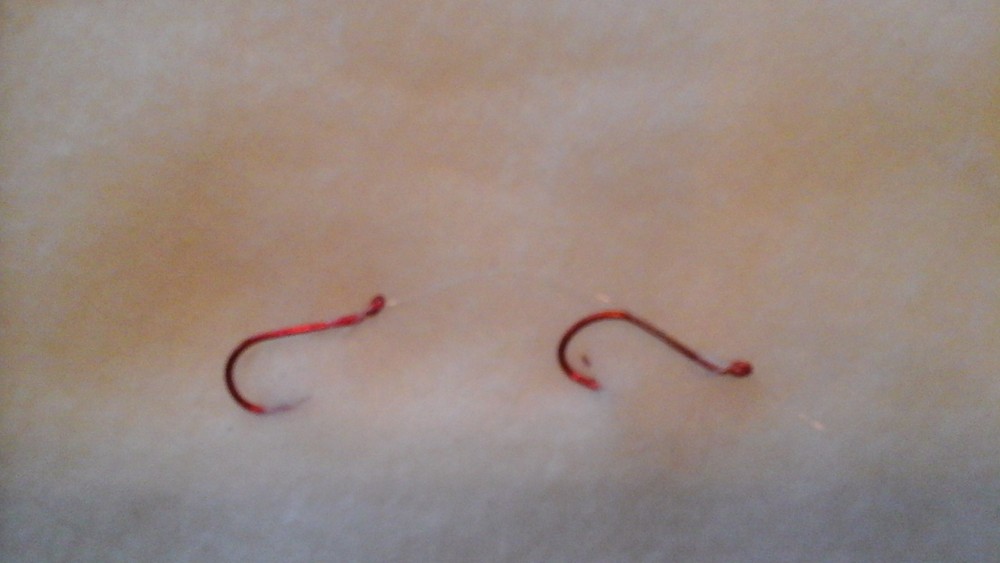12worm harnesses with triple #2 red octopus red hooks.