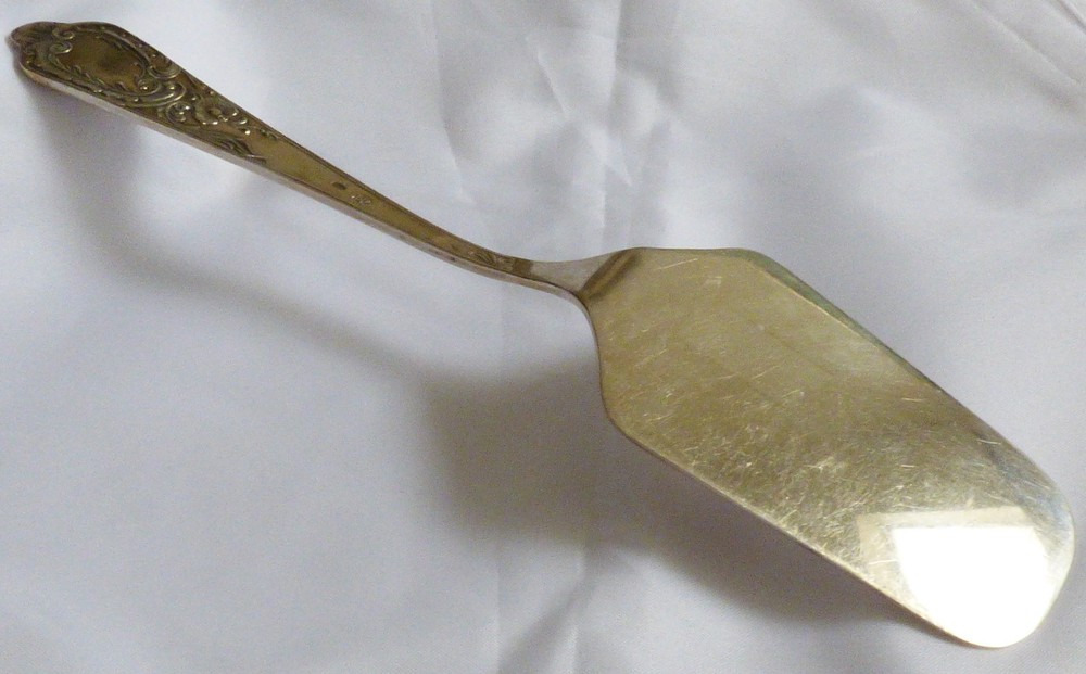 VTG MID CENTURY RUSSIAN 875 SOLID STERLING SILVER CAKE PIE SERVER SERVING PIECE