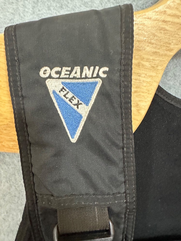 Oceanic Flex Bioflex Scuba Diving Bouyancy Compensator Device (BCD) -Some Issues