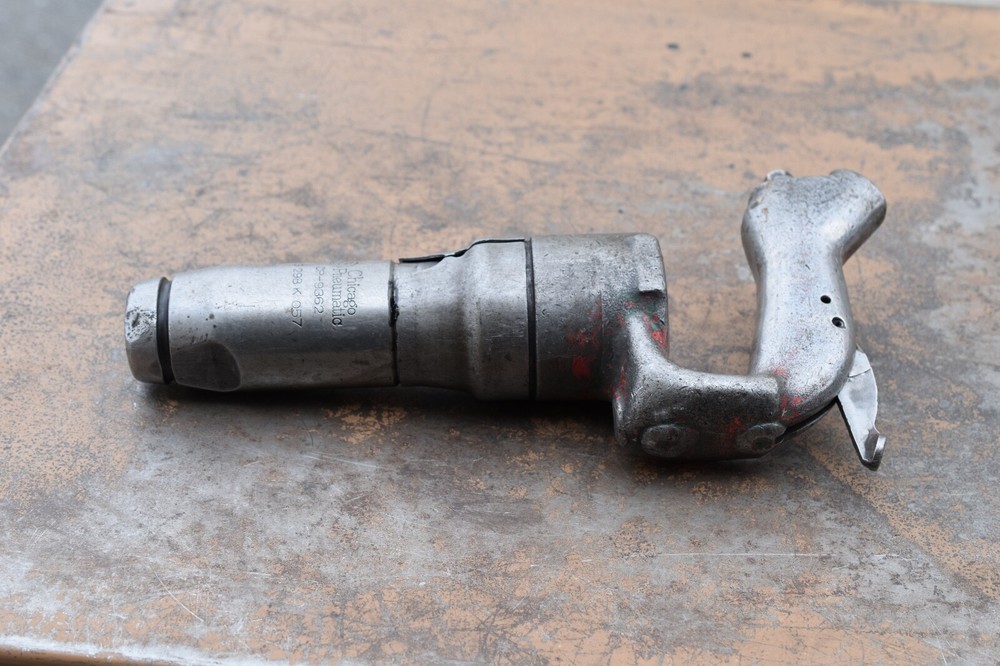 Chicago Pneumatic CP9362 Chipping Hammer