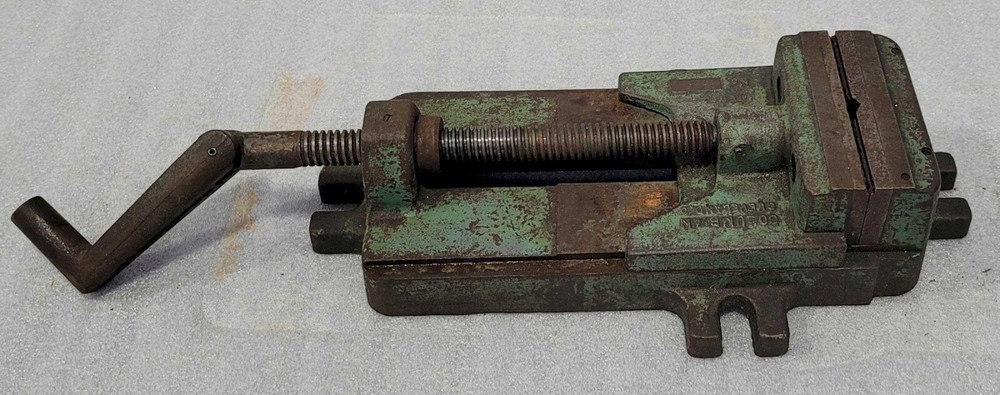 5" MACHINE VISE WITH 9" OPENING
