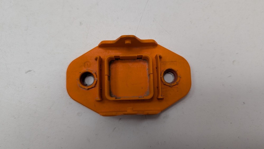 Tesla Model 3/Y Main Battery Coever Plug 1109535-00-D OEM