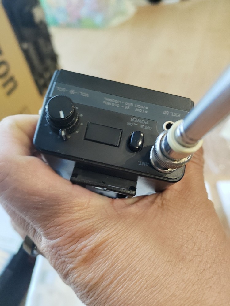 YUPITERU MVT-5000 airband multiband scanner