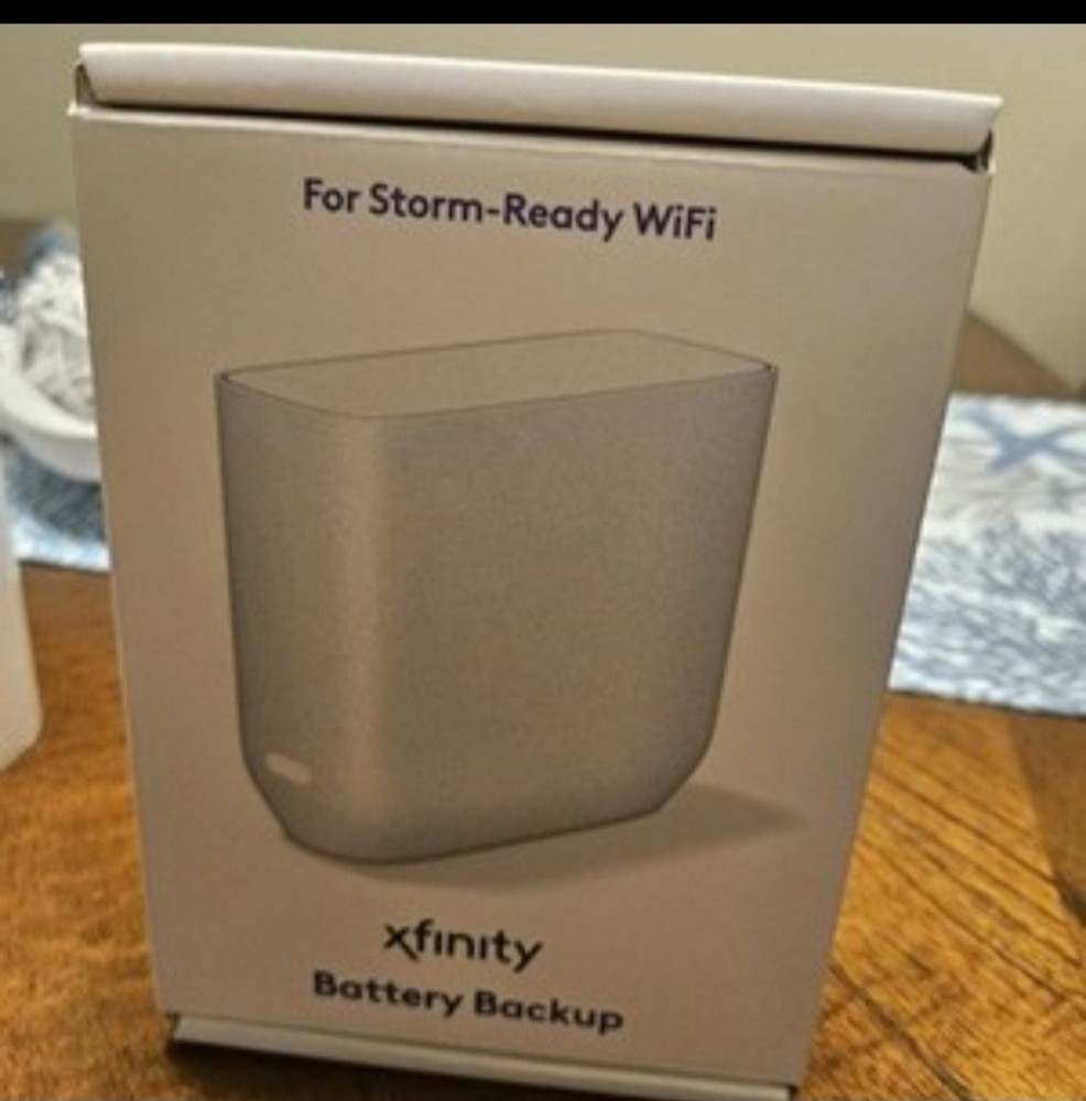 Xfinity Storm-Ready WiFi router and back up battery bundle