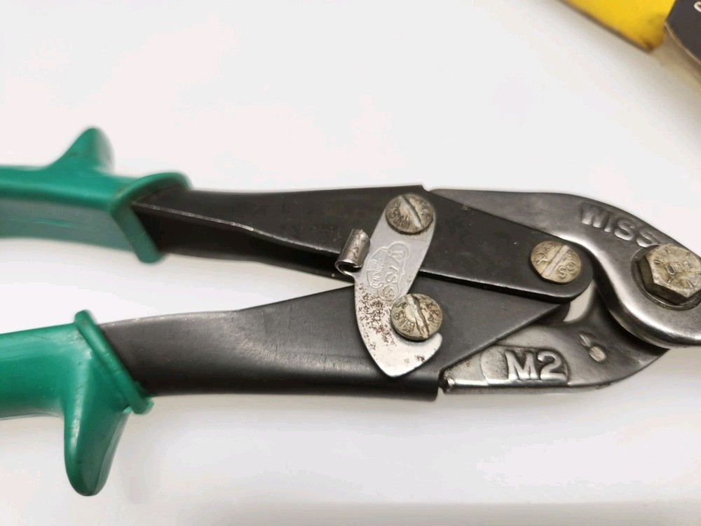 Wiss M2 Compound Action Aviation Snips Cuts Right Original Box & Inner Box