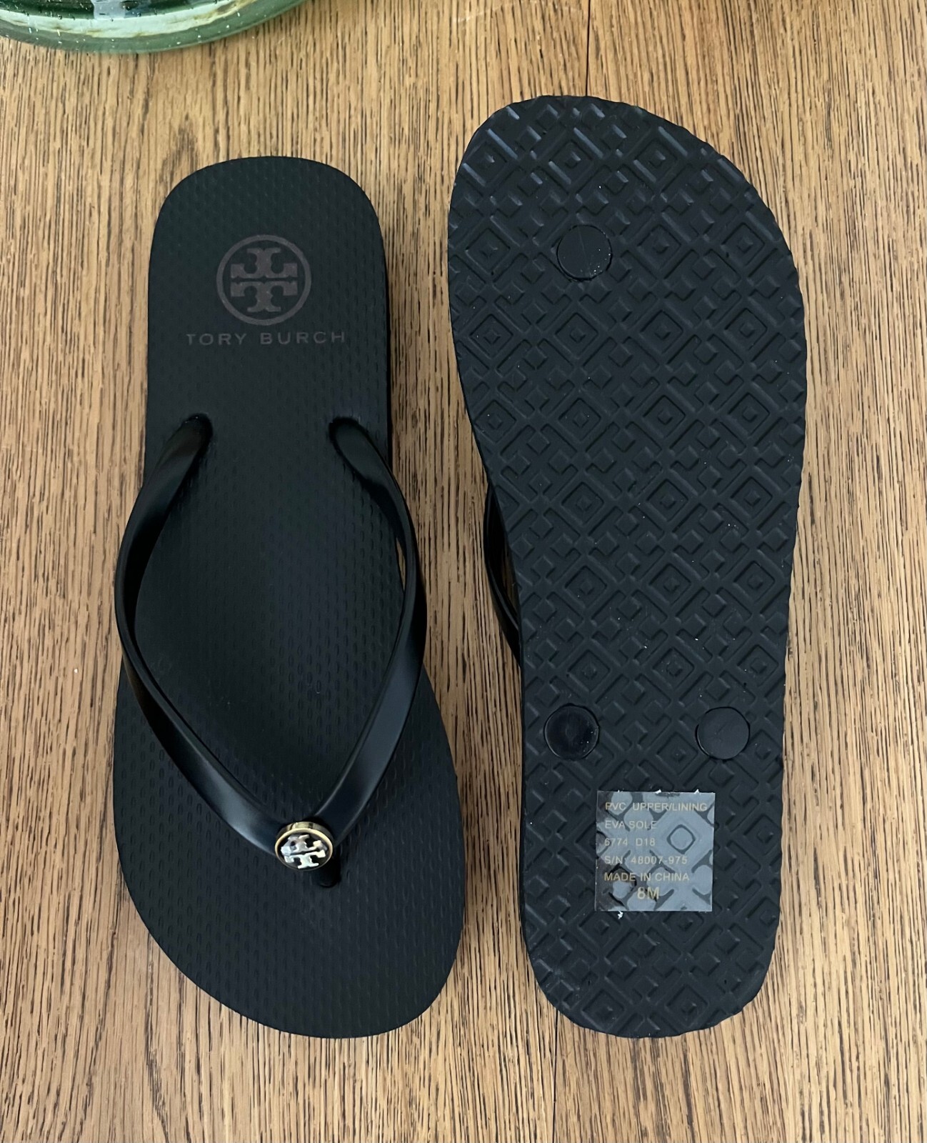 TORY BURCH Flip Flops 6 Black Flats Thin Strap Sandals
