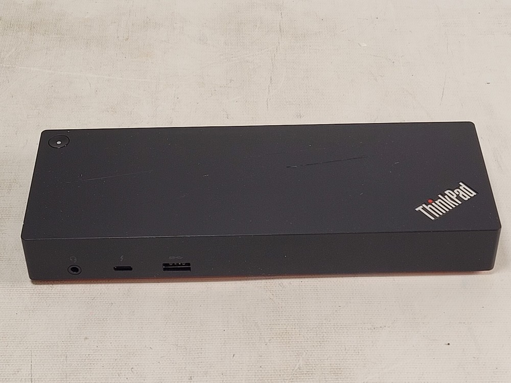 Lenovo ThinkPad 40AC Thunderbolt 3 Docking Station  - No Cords