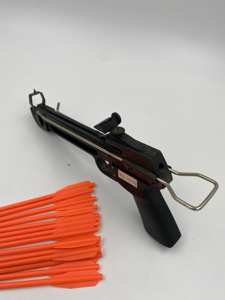 Dart Throwing Tool w/ Practice Darts Game Accessory