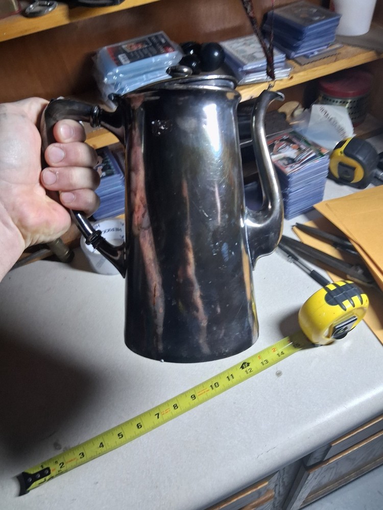 MERIDEN B. Co. - Antique Silver Plate Coffee / Teapot 64 Oz