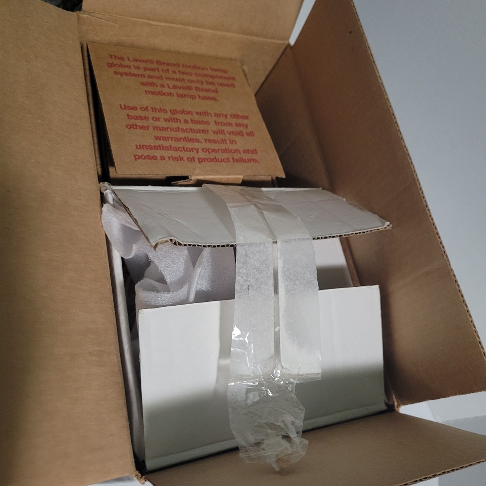 KISS Lava Lamp - 1999 Vintage Rock Band Rare Limited Edition Spencers