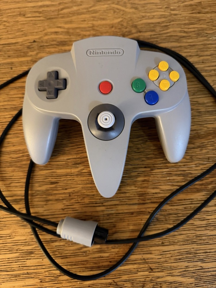 Nintendo 64 Bundle [System, Expansion Pak, 3 Controllers, 1 Memory Pak, 5 Games]