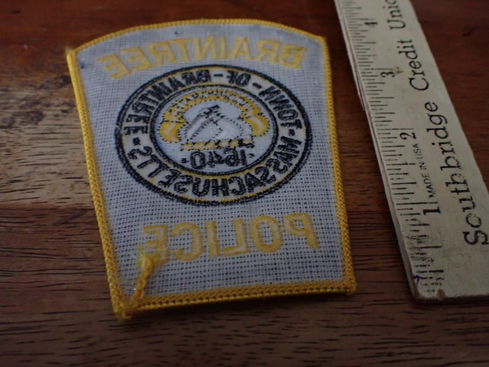 BRAINTREE MASSACHUSETTS EARLY VEST PATCH BX 25 #9