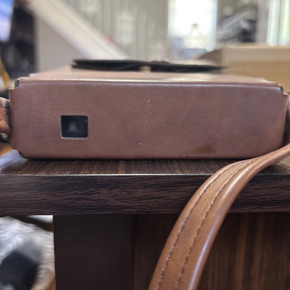 Polaroid SX-70 Model 3 Camera With Case UNTESTED