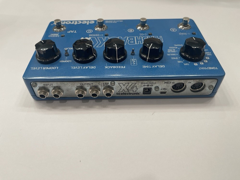TC Electronic Flashback X4 Delay & Looper True Bypass Guitar Effect Pedal + Box