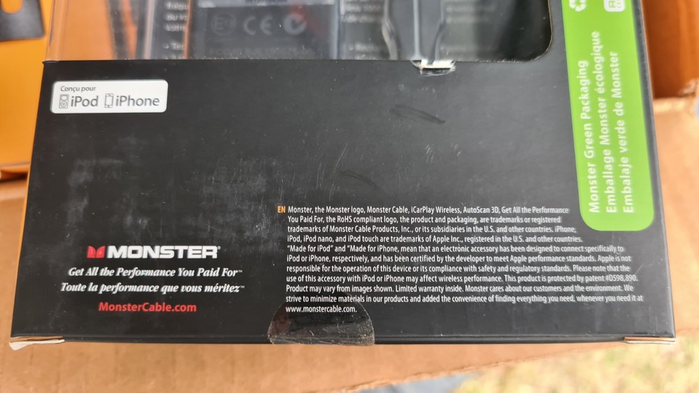 6 Monster Cable iCarplay 1000 FM Transmitter Charger iPod iPhone Retail NEW NOS