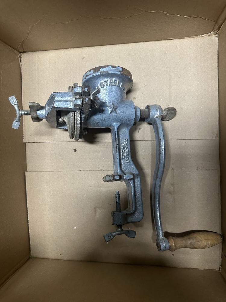 Estrella Grain Corn Grinder Cast Iron
