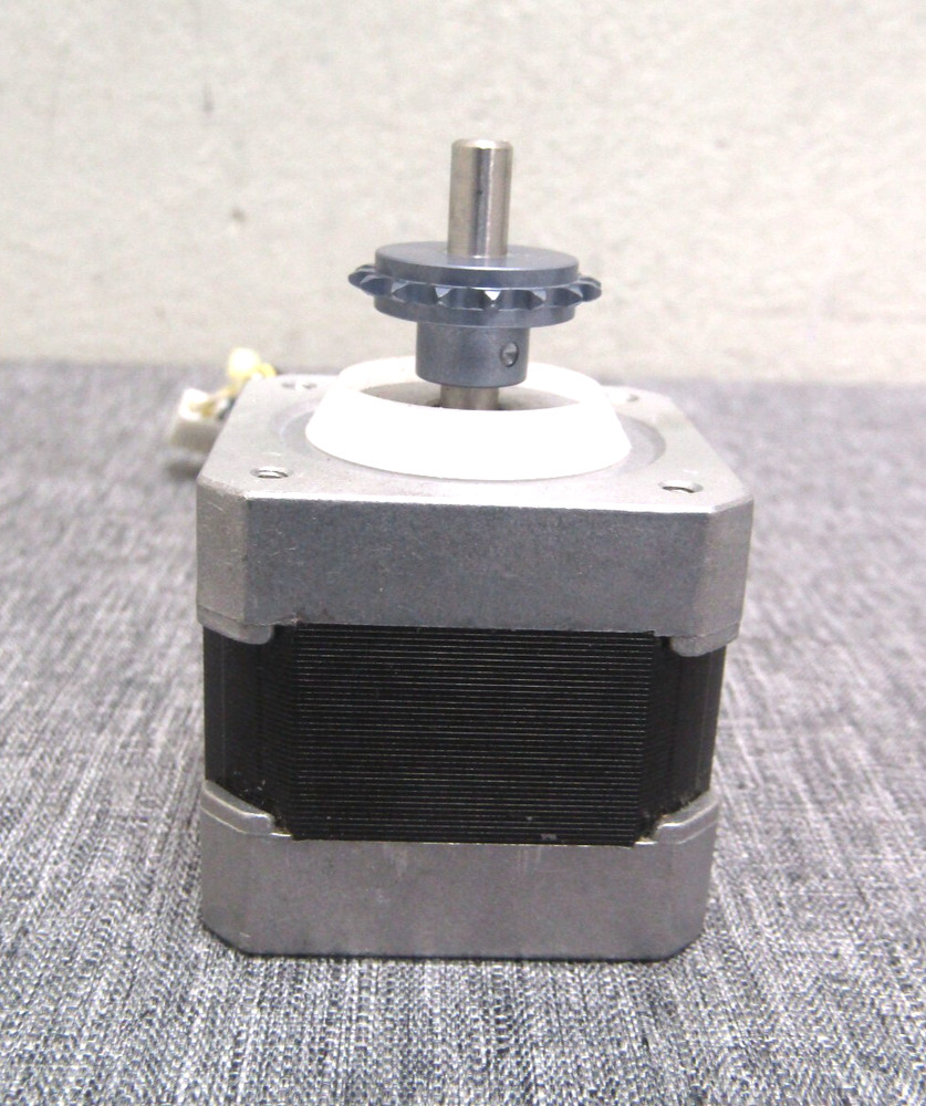 Vexta 2-Phase Stepping Motor Type PK244-03AA