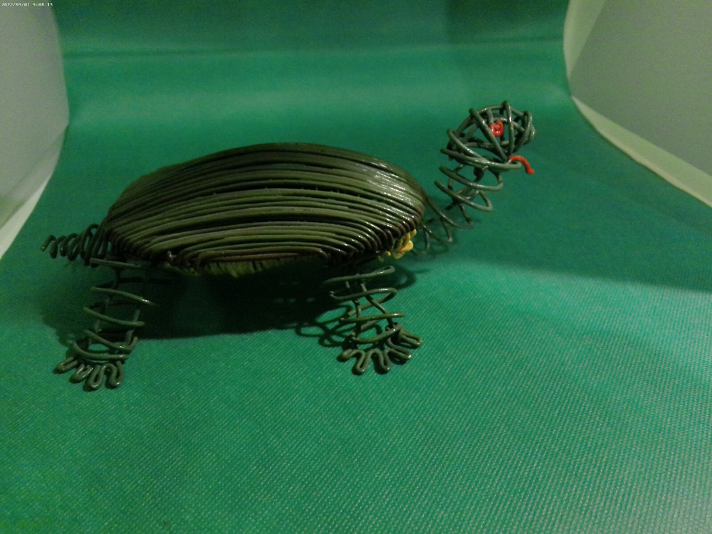 Turtle metal wire trinket keepsake box art design shell opens up for storage