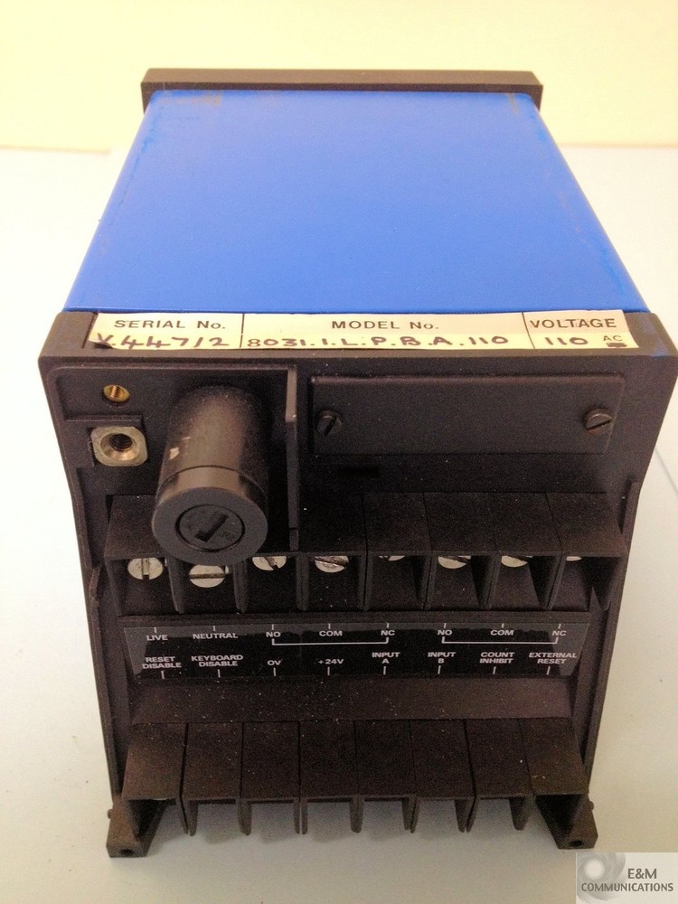 8031 8007 TRUMETER ELECTRONIC DIGITAL COUNTERS WITH KEY LOCK ENCLOSURE