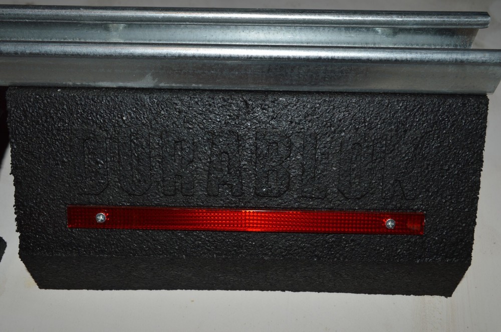 DURABLOK B-LINE ROOFTOP B46 SUPPORT FOOT/BRACKET