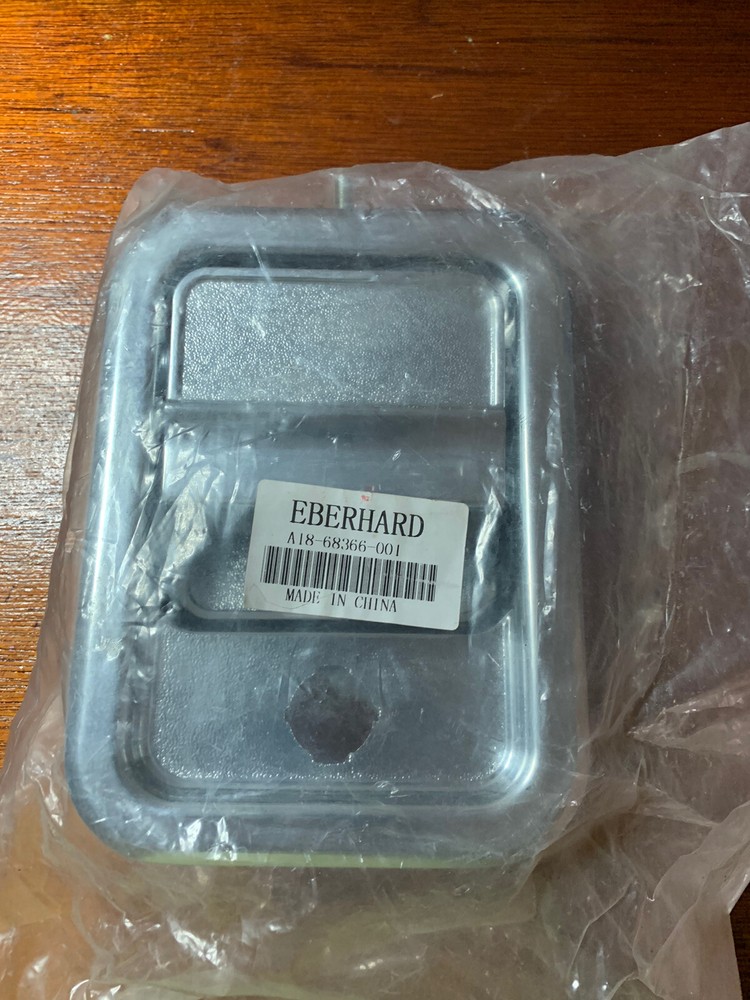 Eberhard Right Side Exterior Door Handle Freight liner A18-68366-001