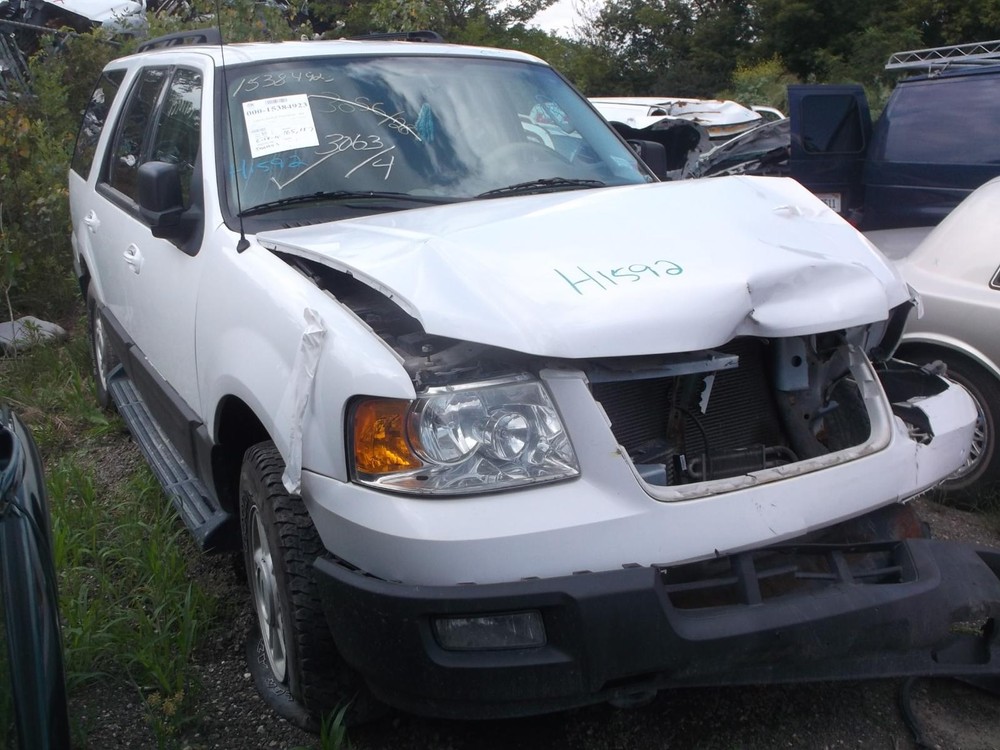 Used Transfer Case Assembly fits: 2005 Ford Expedition Grade B