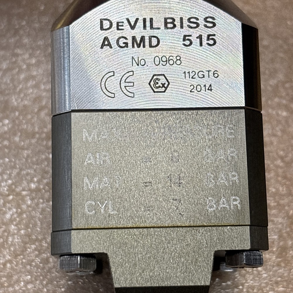 DeVilbiss- AGMD-515 automatic paint spray gun binks
