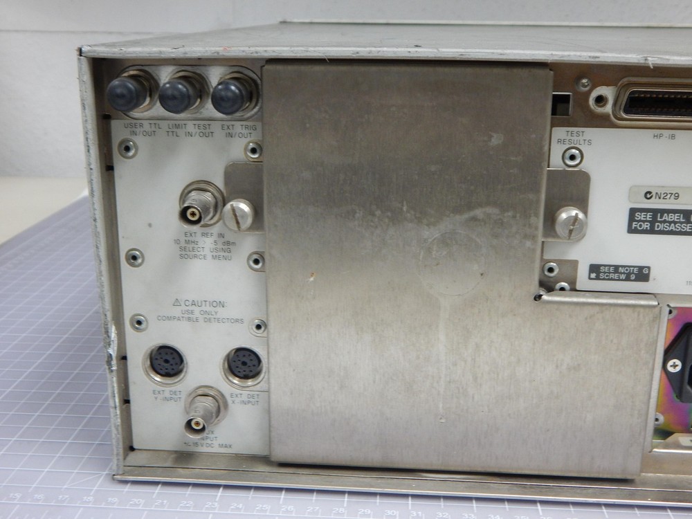 HP 8712ET RF NETWORK ANALYZER