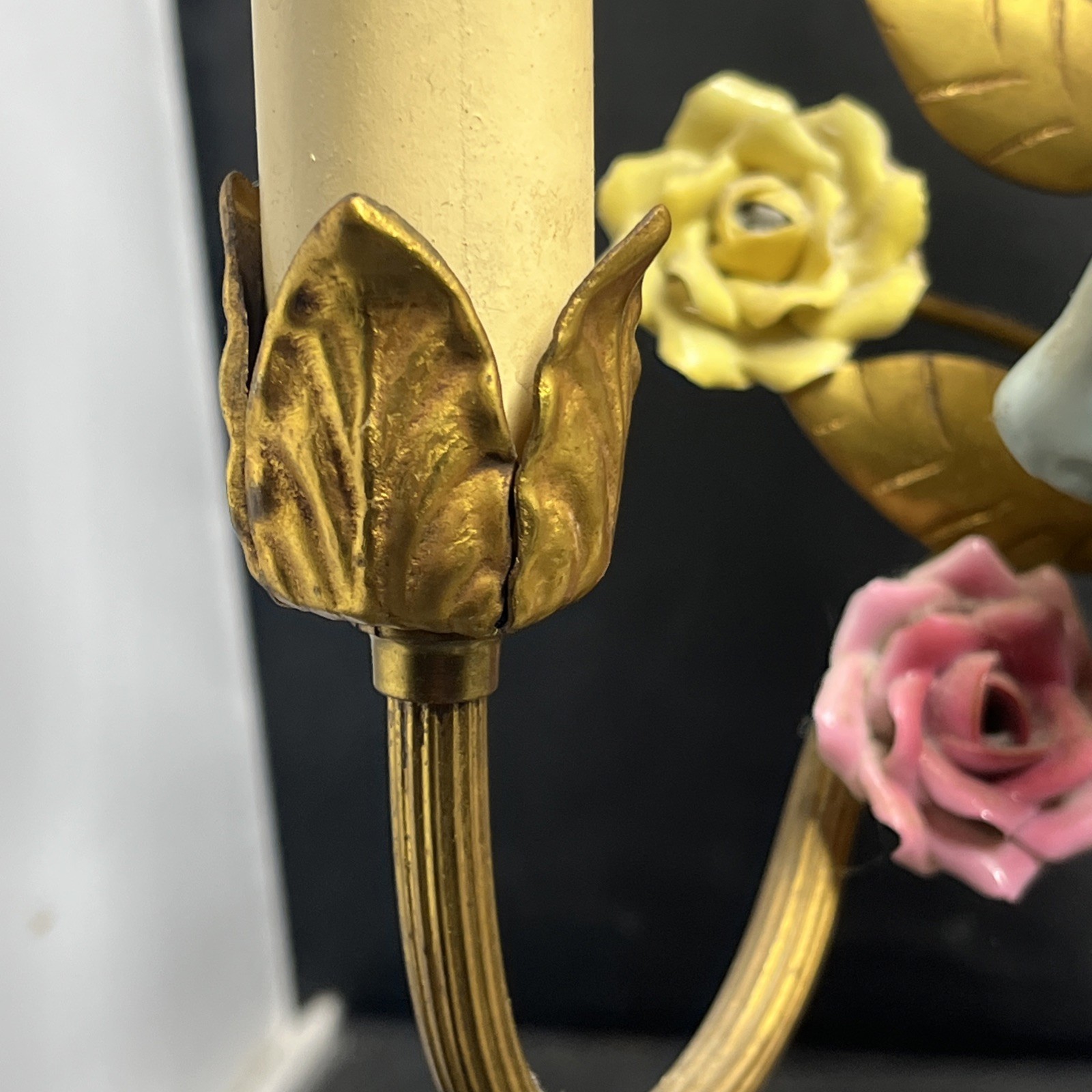 Antique Boudoir Porcelain Figurine/flower Lamp